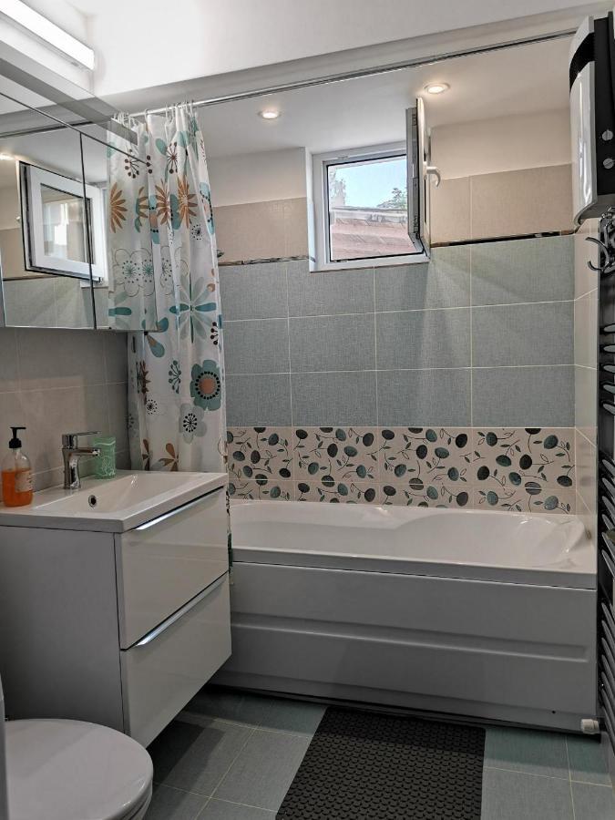 Miri'S House Apartment Ефорие Суд Екстериор снимка